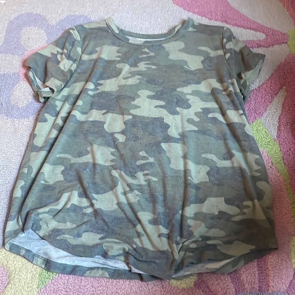 Camo t-shirt